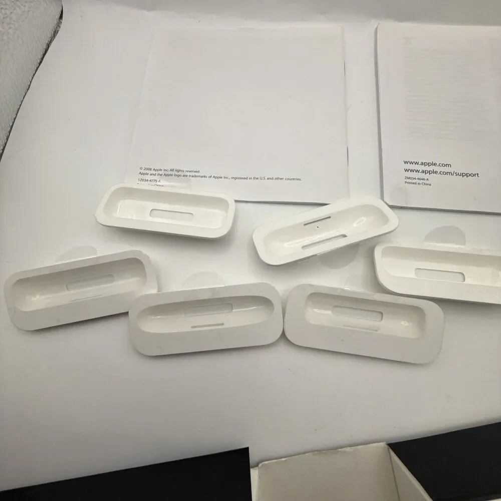 Apple dock cradle
